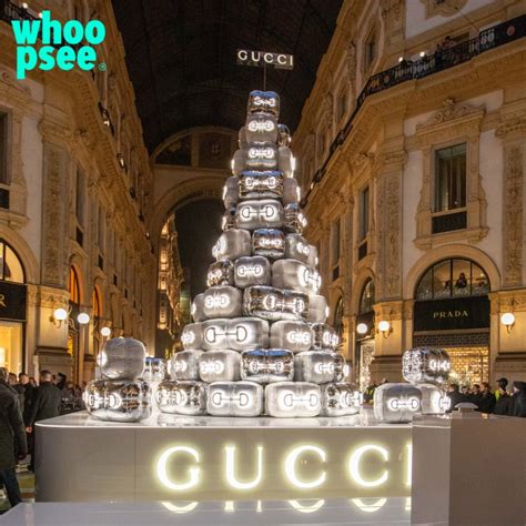 albero di natale gucci costo|Albero di Natale Gucci a Milano: il costo e le polemiche .